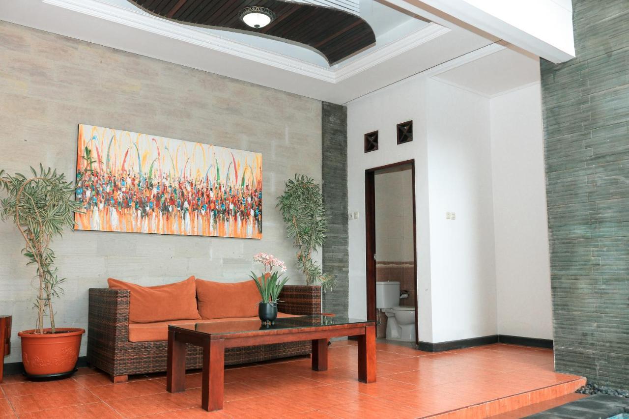 Argya Santi Suite And Villas Семиняк Екстериор снимка
