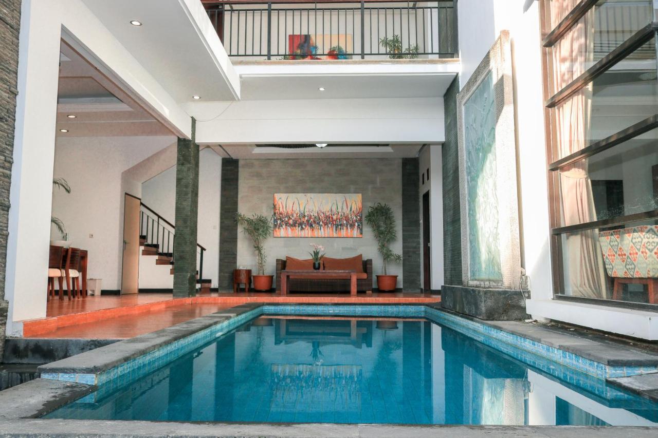 Argya Santi Suite And Villas Семиняк Екстериор снимка