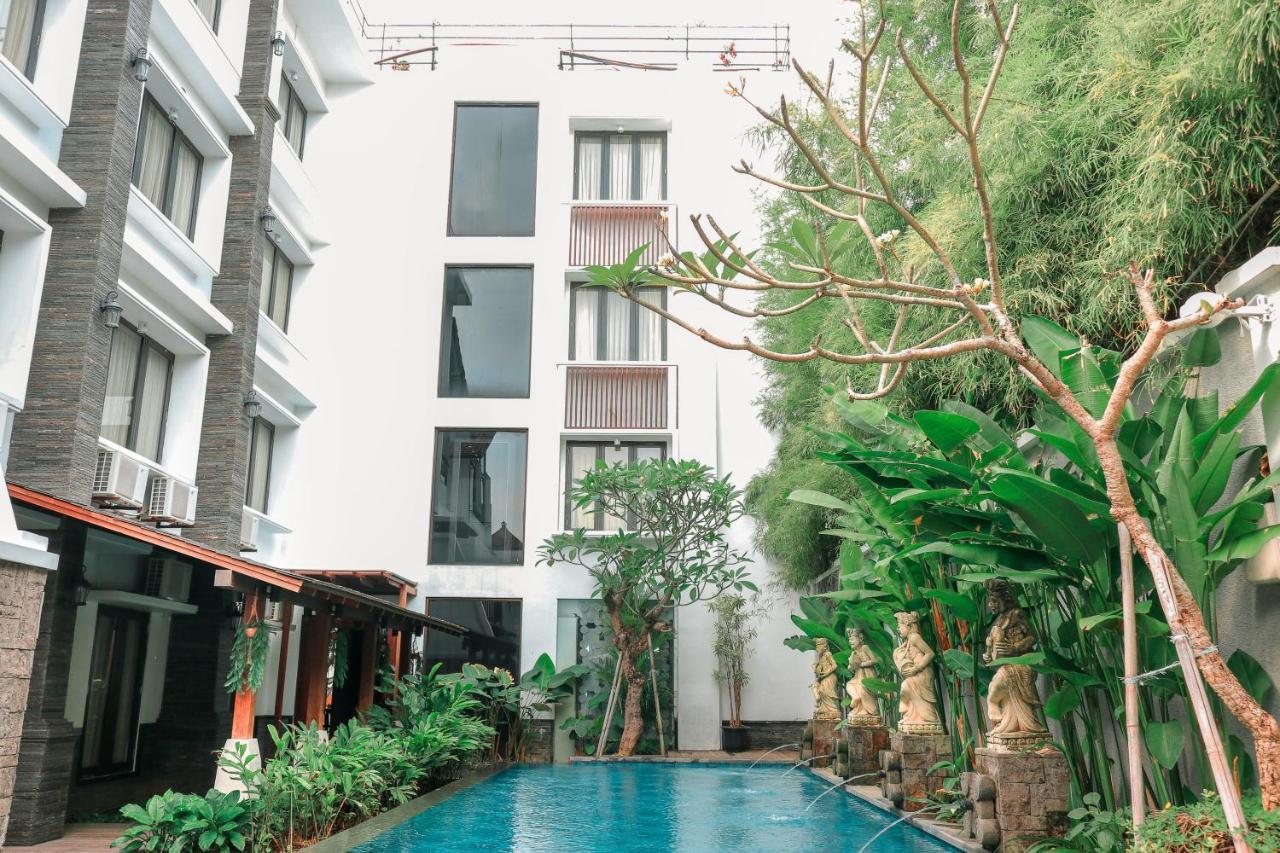 Argya Santi Suite And Villas Семиняк Екстериор снимка